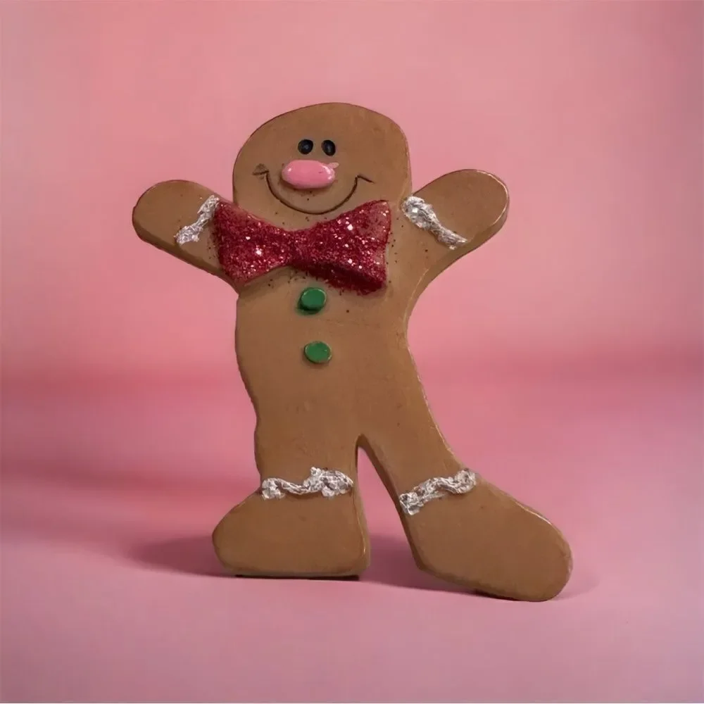 Gingerbread man brooch cute endearing n perfect fun